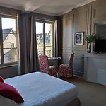 בית אירוח Mansion Victorine