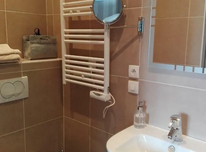 Homestay Mansion Victorine Honfleur